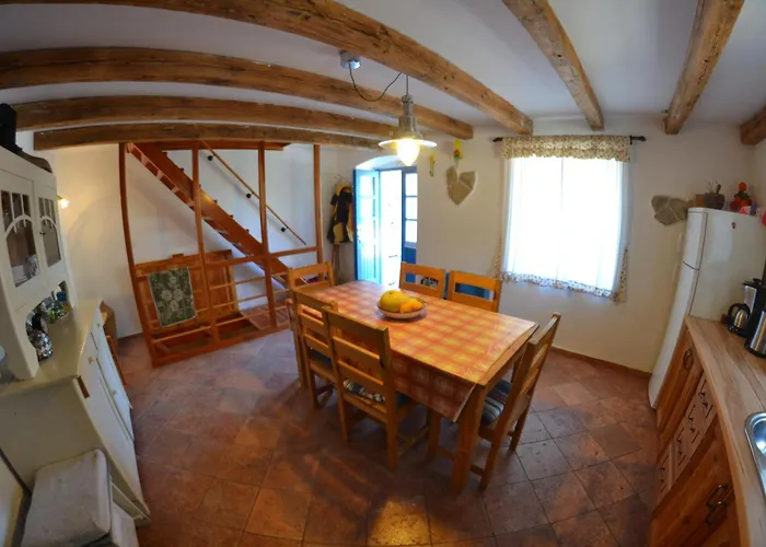 Vrsani Landhaus *